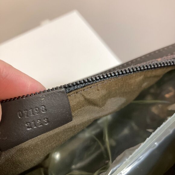 ⭐️ Authentic⭐️  Gucci GG Monogram Dark Brown Canvas & Leather Pochette Bag - Picture 8 of 10